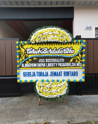 Papan Bunga Duka di Apalapsili