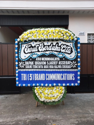 Papan Bunga Duka di Apalapsili